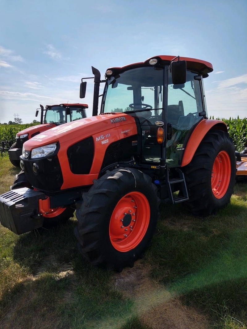 2016 KUBOTA M5111 2WD MFWD Tractor 2861995 USED