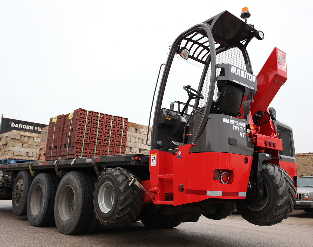 truck mounted forklift