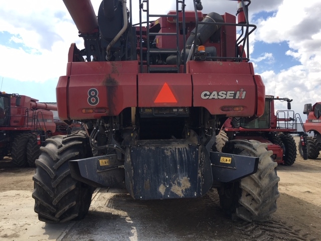 2019-case-ih-8250-combine-2743848-used