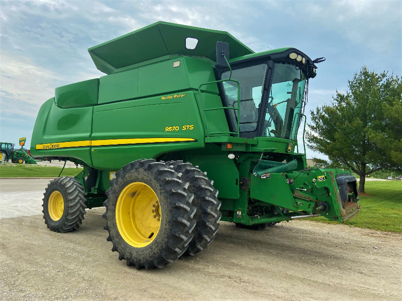 2008 JOHN DEERE 9570 COMBINE 2778058 USED