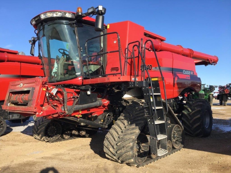 2016 CASE IH 9240 COMBINE 2799260 USED