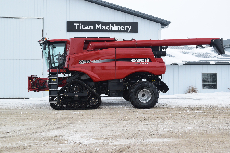 2015 Case Ih 9240 Combine 2806061 Used 7995