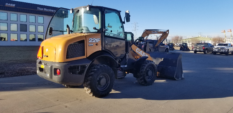 2018 CASE 221F COMPACT WHEEL LOADER 2880071 USED