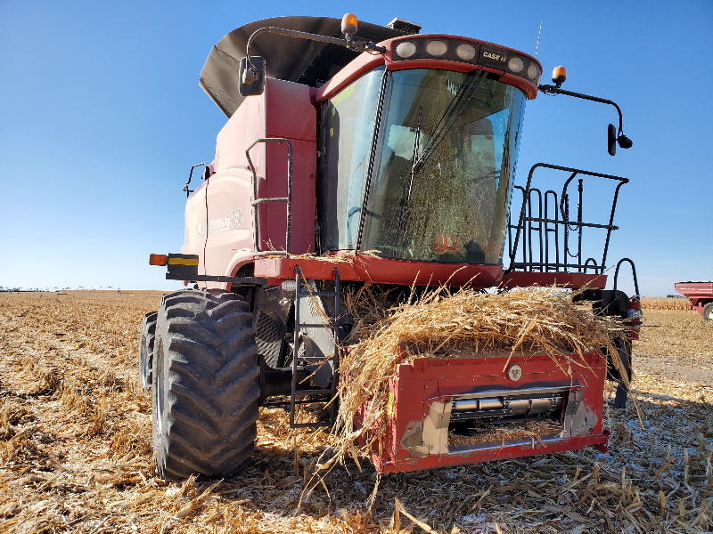 12 Case Ih 7130 Combine