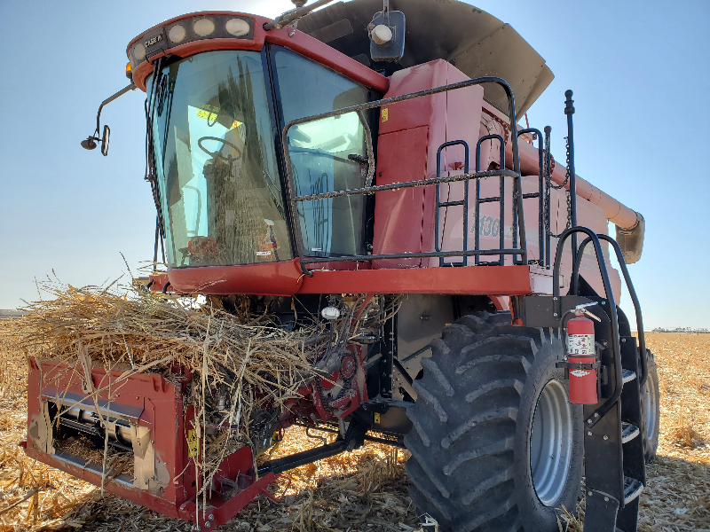 12 Case Ih 7130 Combine