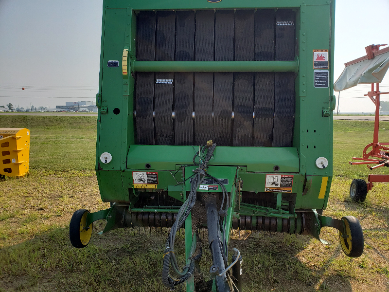 2005 JOHN DEERE 567 BALER 3001136 USED