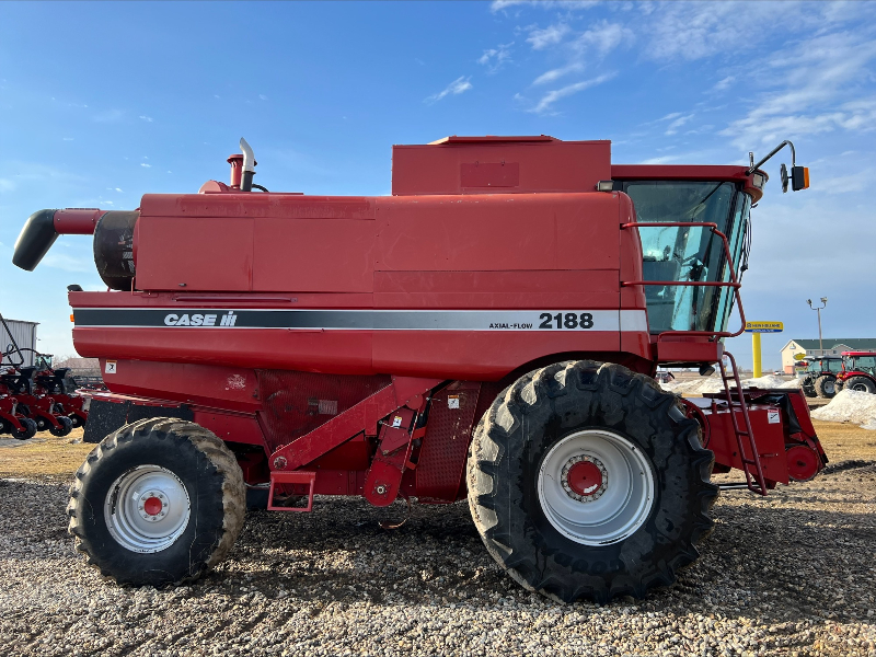 1996 CASE IH 2188 COMBINE 3122482 USED