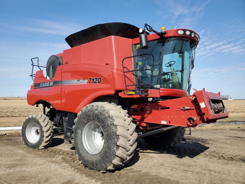 2009 CASE IH 7120 COMBINE 7907234 USED