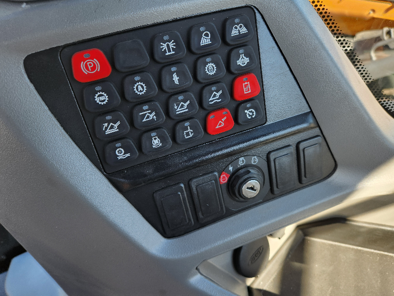 2024 CASE 621G2 ZBAR T4F WHEEL LOADER