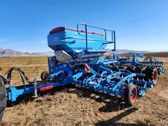 ソボスライ　L 2020 LEMKEN SOLITAIR 9/600KA AIR DRILL E00324409