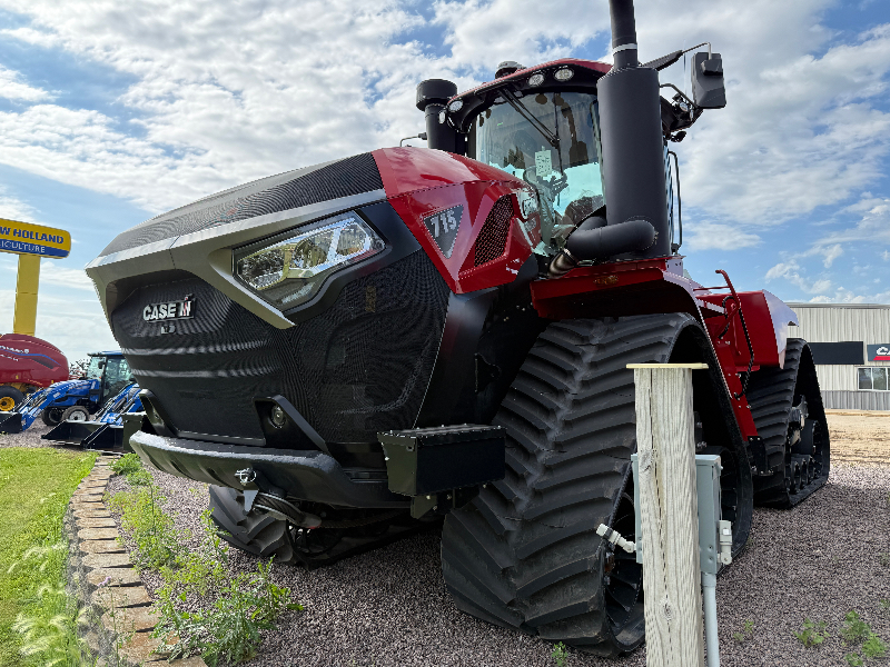 TB-５ 2024 CASE IH 715 QUADTRAC 4WD TRACTOR E00580412