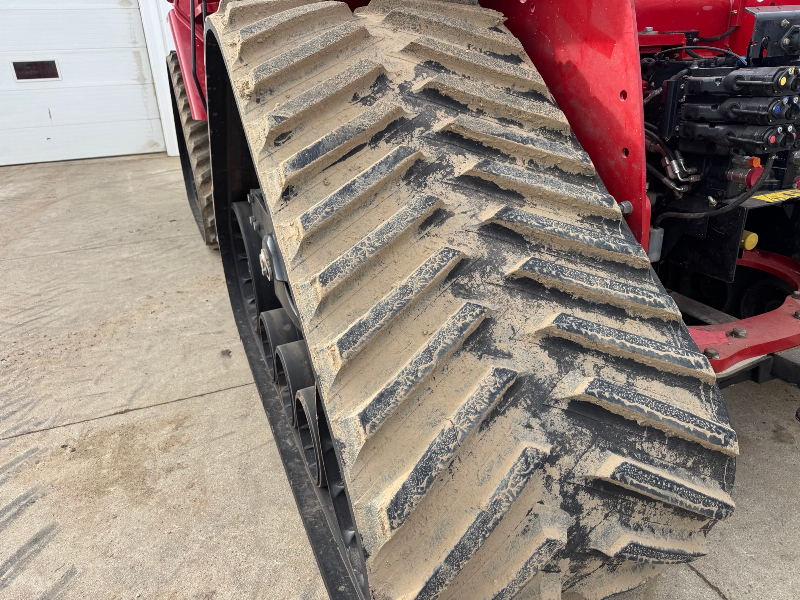 2025 CASE IH 645 QUADTRAC 4WD TRACTOR E00643359
