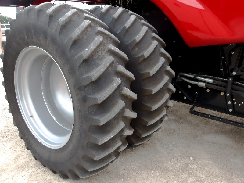 2023 CASE IH 7150 COMBINE E00646995